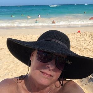 Meet your Posher, Suellen